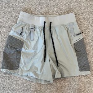 Lulu Lemon Hiking Shorts Size 8